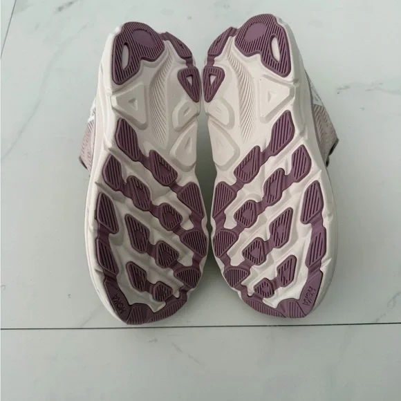 Hoka One Clifton 9 Women’s Running Shoe size 6B, 6.5B, 7B, 7.5B - Picture 5 of 5